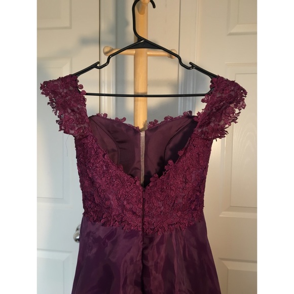 High-Low Prom Dress - Picture 6 of 7